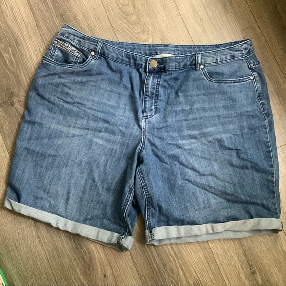 CJ Banks Blue Jean Shorts Classic Comfort Fit High Waist SZ 22W - Picture 1 of 8